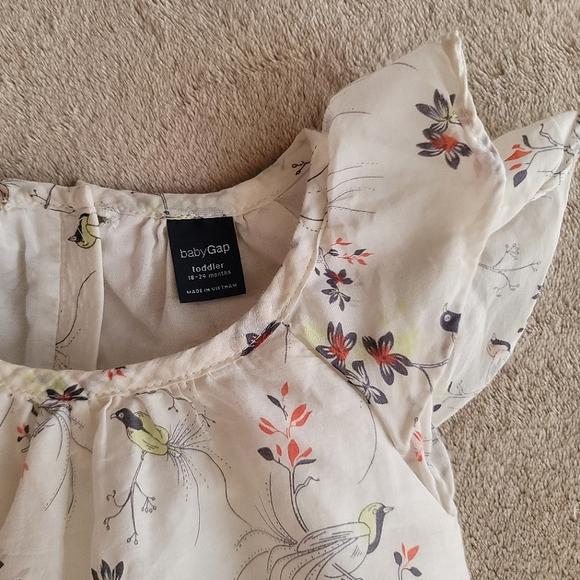 Gap Baby Girl Cream Flutter Sleeve Bird Dress Size 18-24 Months - Picture 4 of 6